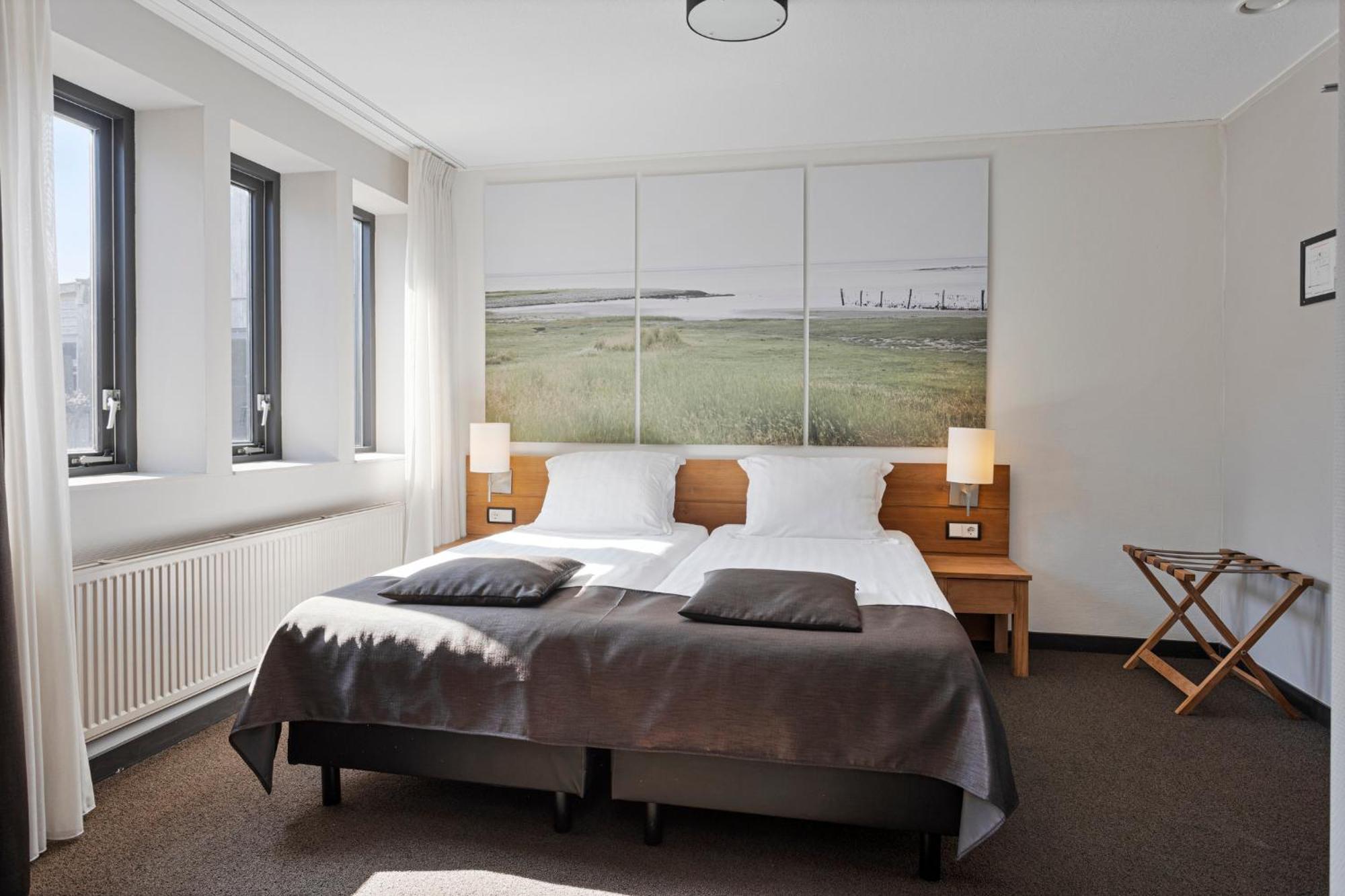 Hunzego Hotel Uithuizermeeden Экстерьер фото